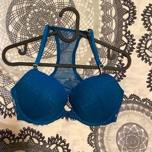 Sea blue bra